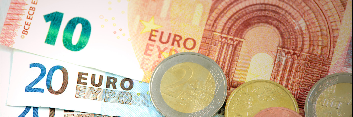 Euro-Geldscheine und Euro-Münzen